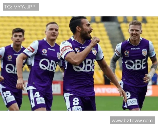 惠灵顿凤凰与珀斯光荣激战正酣比分揭晓精彩瞬间回顾