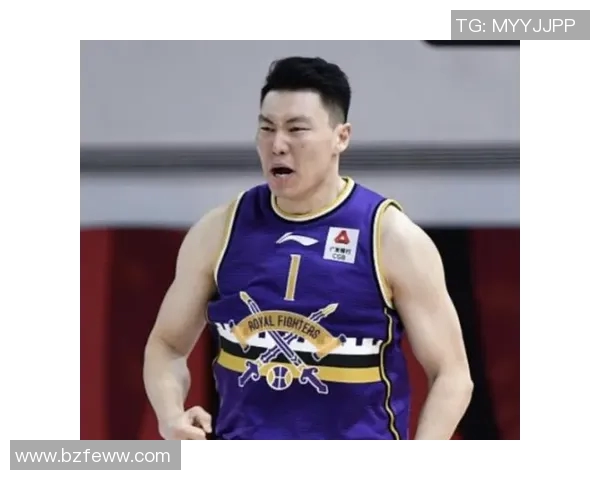 李根的篮球之路：从青涩少年到职业球员的成长历程与荣耀瞬间