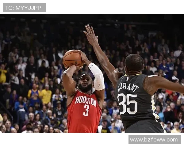 热火三巨头对决勇士精彩视频回顾与分析带你重温经典对抗瞬间