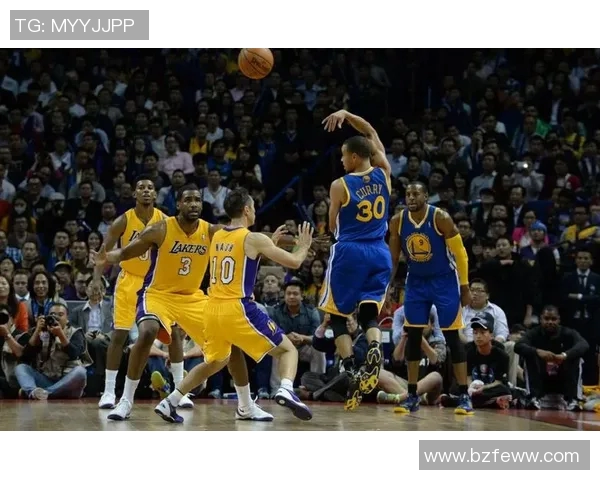 洛杉矶湖人与金州勇士的激烈对决揭示NBA季后赛的精彩瞬间与未来走势