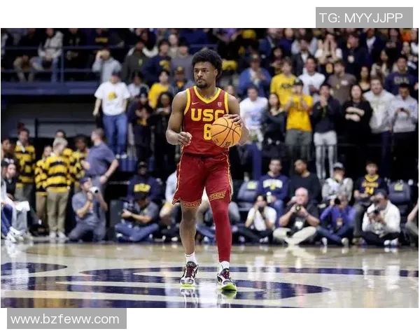 詹姆斯父子携手迎来历史时刻布朗尼正式宣布参加NBA选秀 詹姆斯父子携手迎来历史时刻布朗尼正式宣布参加NBA选秀