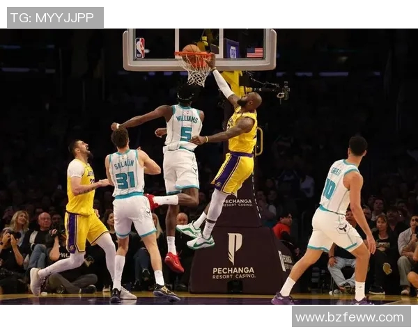 2008年湖人与黄蜂的激烈对决回顾与精彩瞬间分析